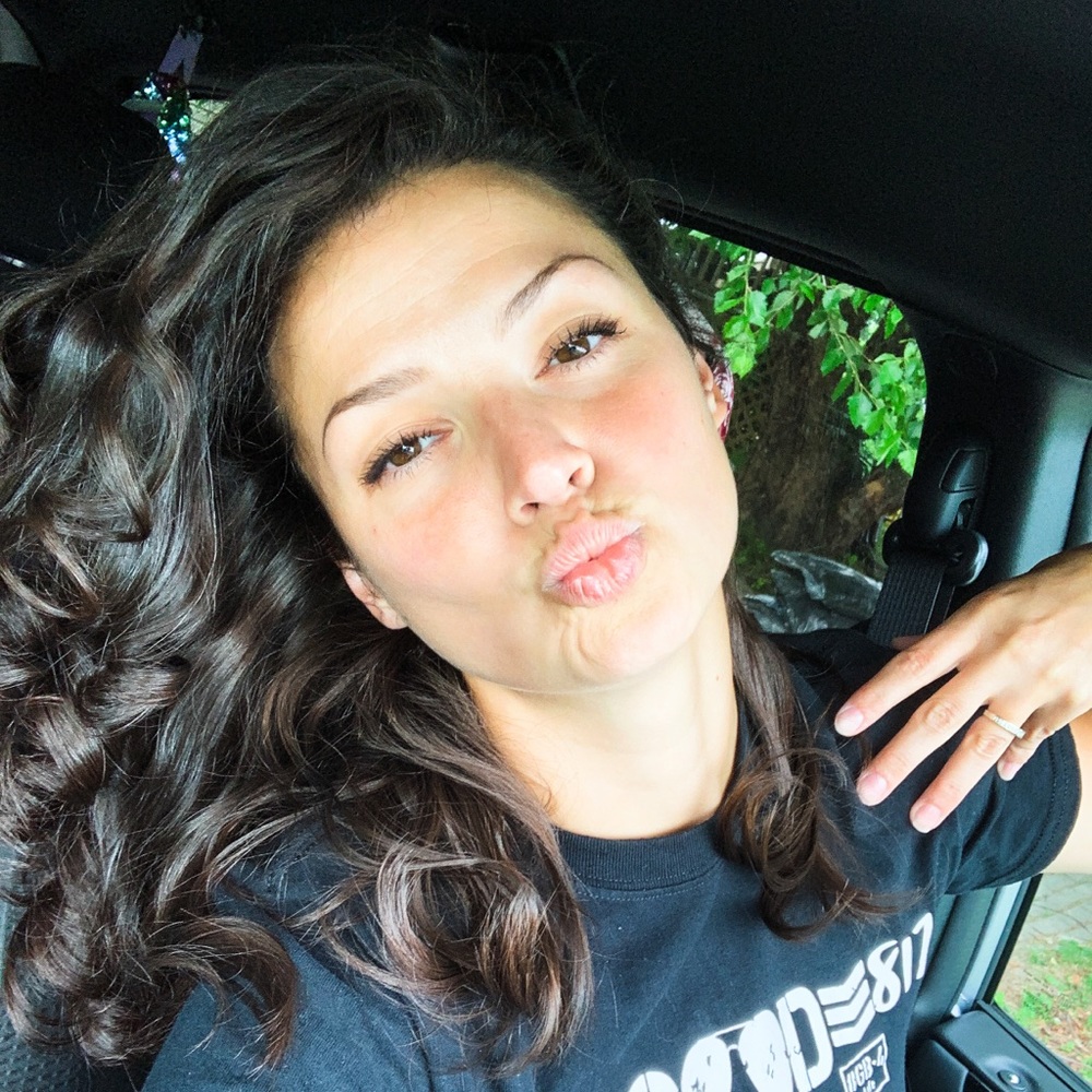 Meet your Posher, Samantha